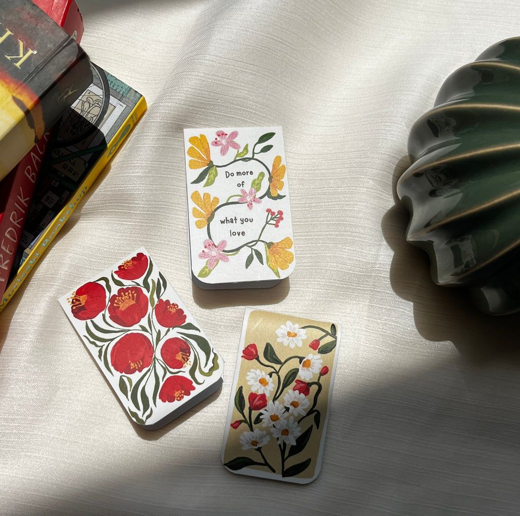 The Flower Hour– Magnetic Bookmark Set